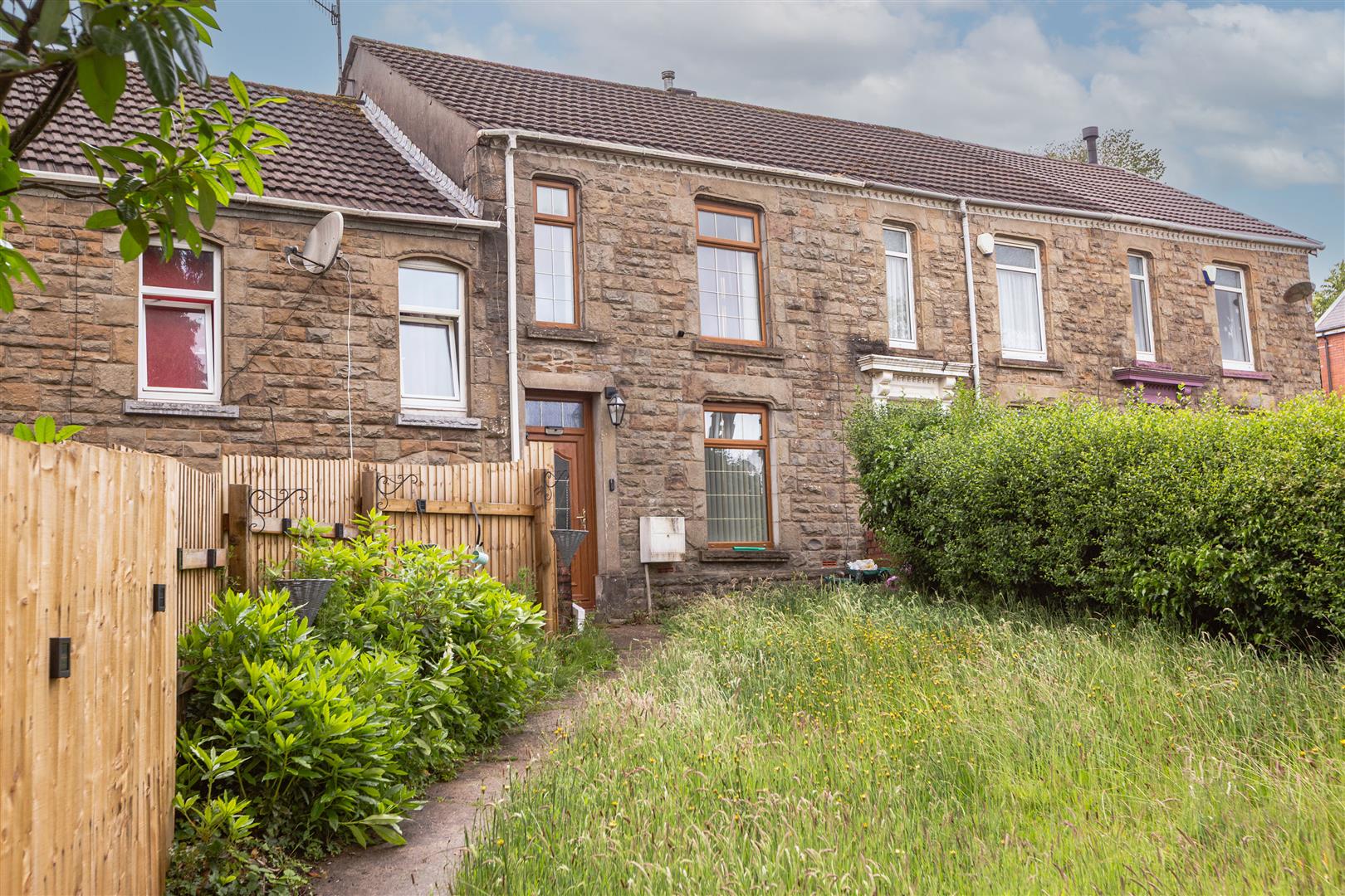 Llangyfelach Road, Treboeth, Swansea, SA5 9EL